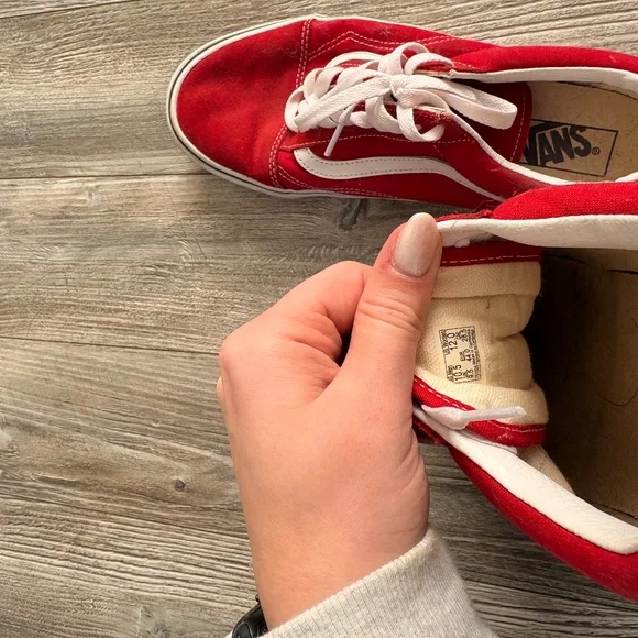 SOLD Vans - Picture 2 of 3